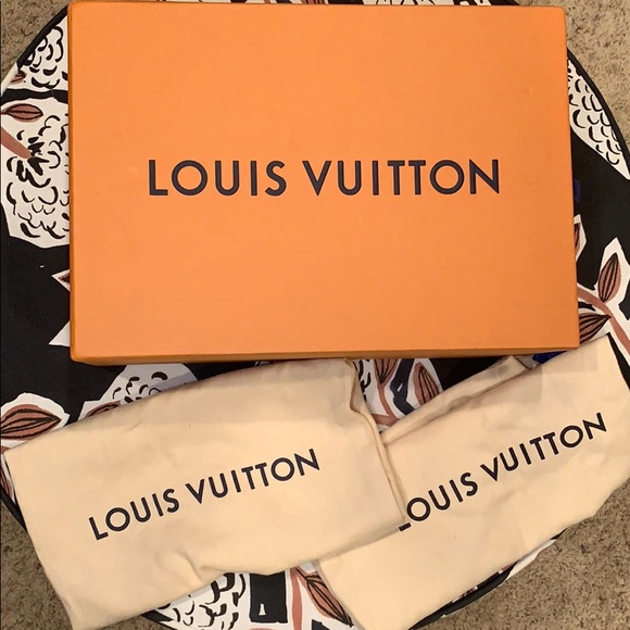 ❌SOLD❌on Ⓜ️ LV Denim Blue Espadrilles Flats - Picture 8 of 8